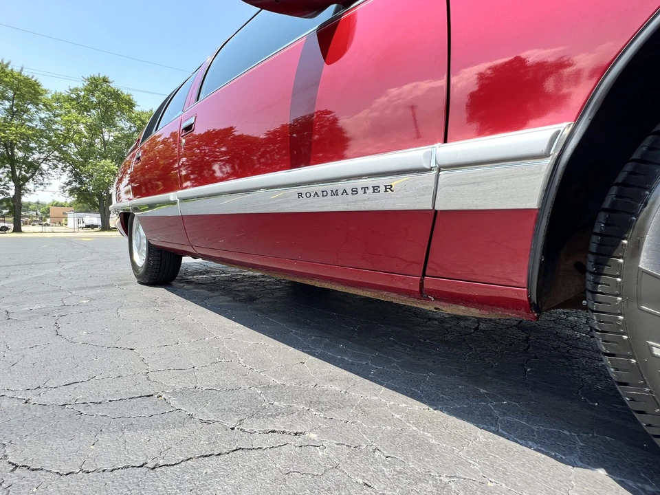 1995 Buick Roadmaster - Image 28 of 31
