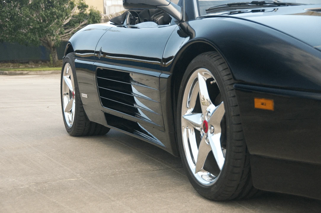 1995 Ferrari 348 Spider - Image 31 of 31