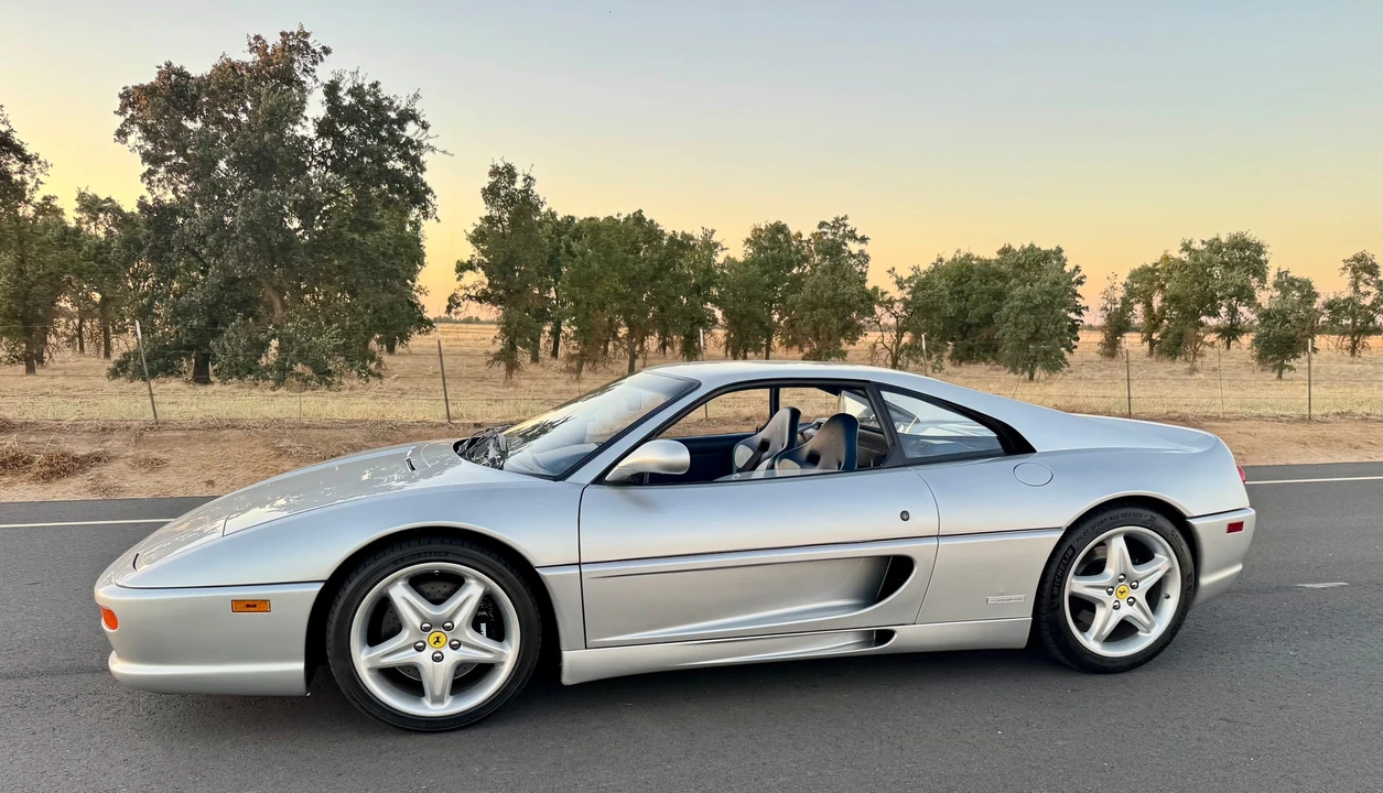 1995 Ferrari F355 Berlinetta - Image 2 of 31