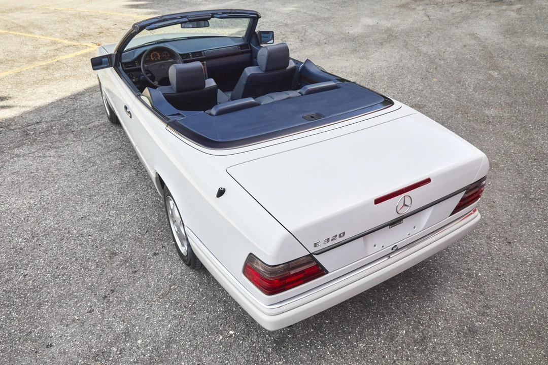 1995 Mercedes-Benz W124 E-Class - Image 30 of 31