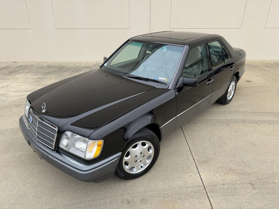1995 Mercedes-Benz W124 E-Class - Image 6 of 31
