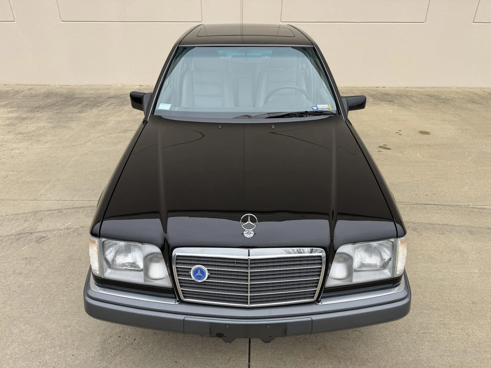 1995 Mercedes-Benz W124 E-Class - Image 18 of 31