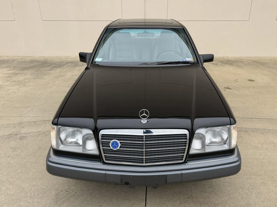 1995 Mercedes-Benz W124 E-Class - Image 17 of 31