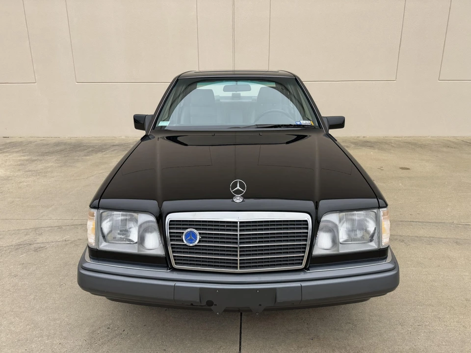 1995 Mercedes-Benz W124 E-Class - Image 16 of 31