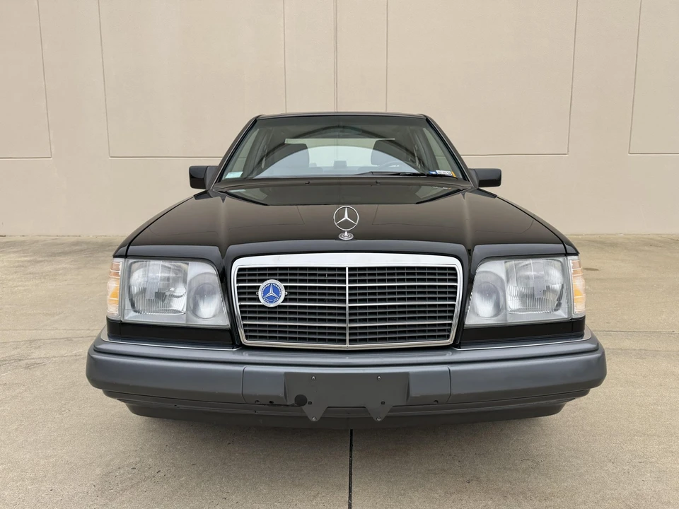 1995 Mercedes-Benz W124 E-Class - Image 14 of 31
