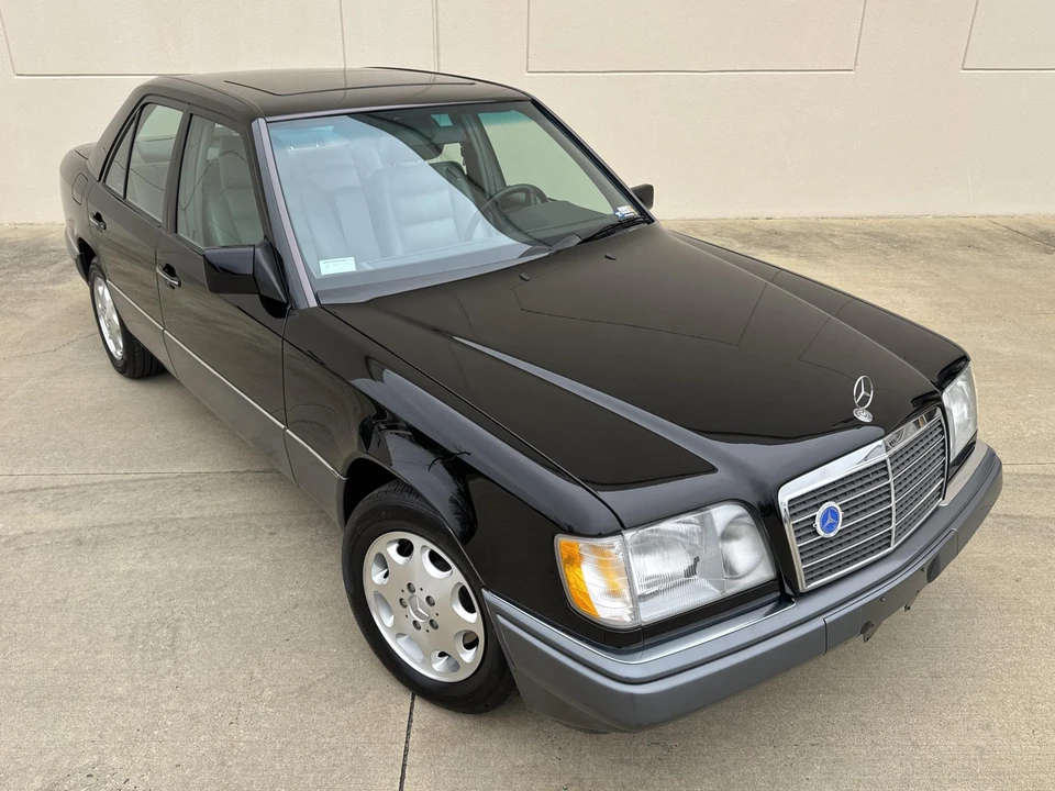 1995 Mercedes-Benz W124 E-Class - Image 20 of 31