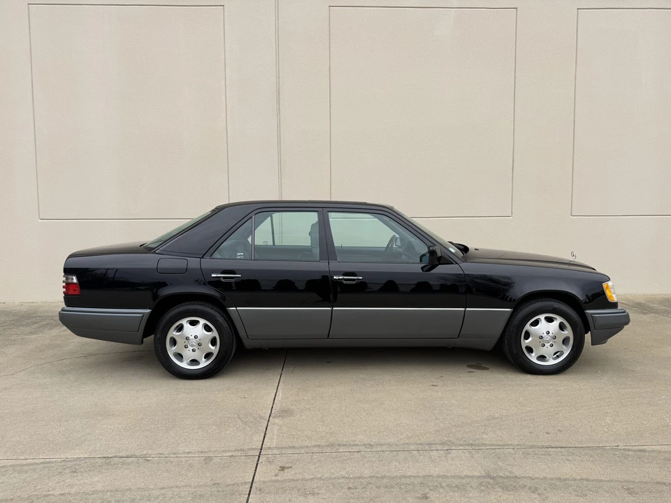 1995 Mercedes-Benz W124 E-Class - Image 27 of 31