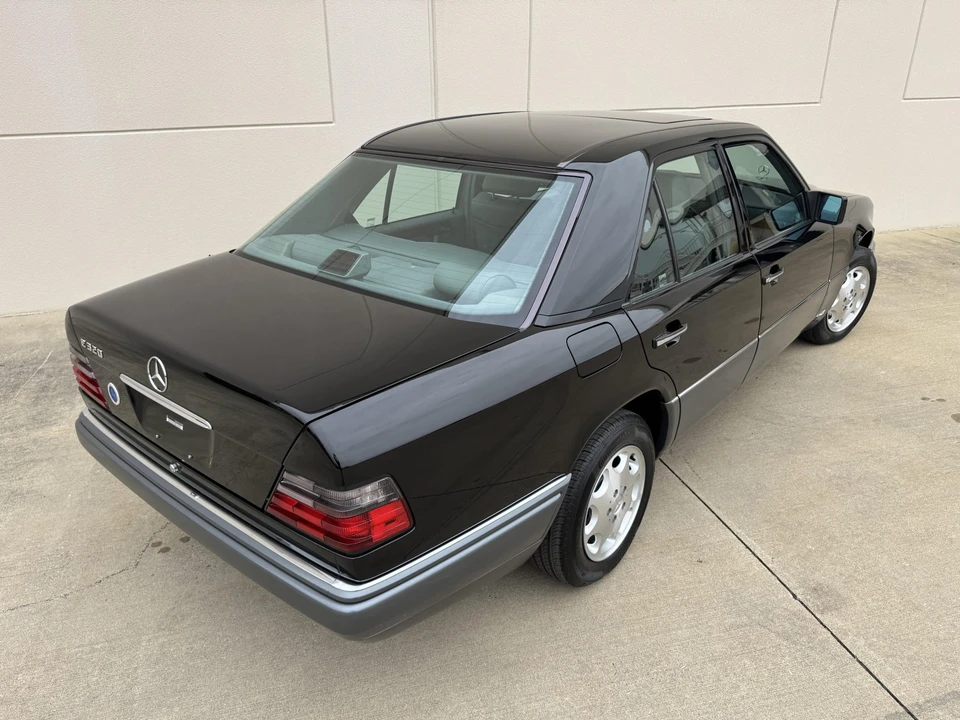1995 Mercedes-Benz W124 E-Class - Image 31 of 31