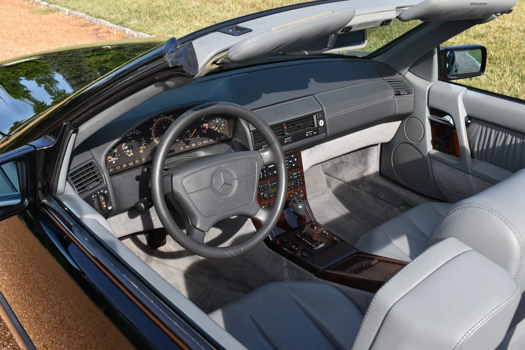 1995 Mercedes-Benz R129 SL-Class - Image 25 of 31