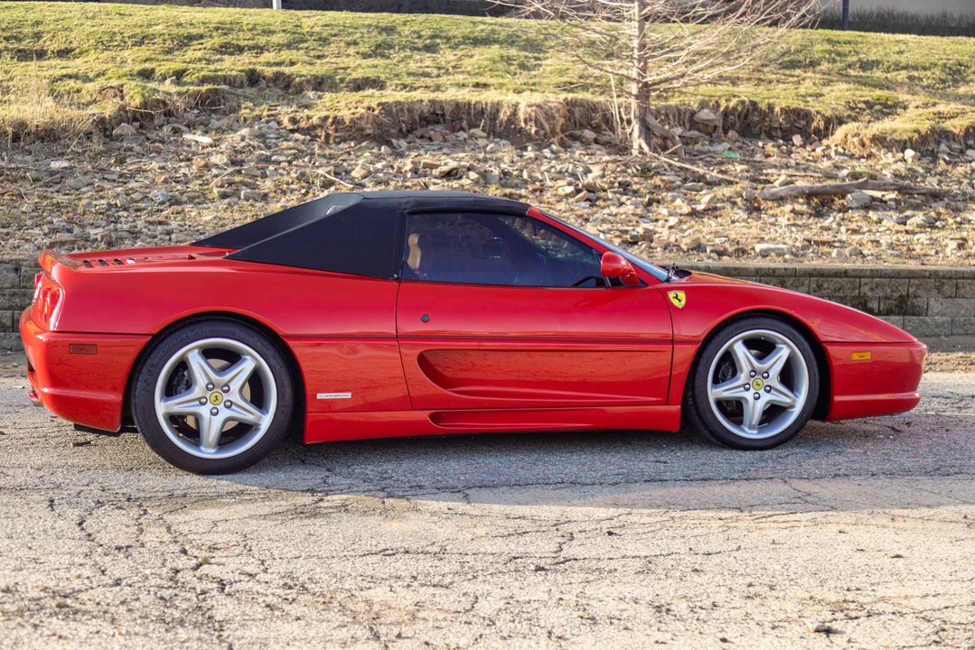 1996 Ferrari F355 Spider - Image 16 of 31