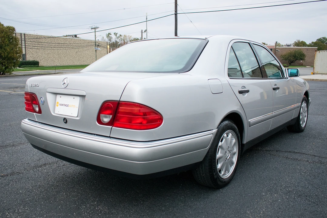 1996 Mercedes-Benz W210 E-Class - Image 12 of 31