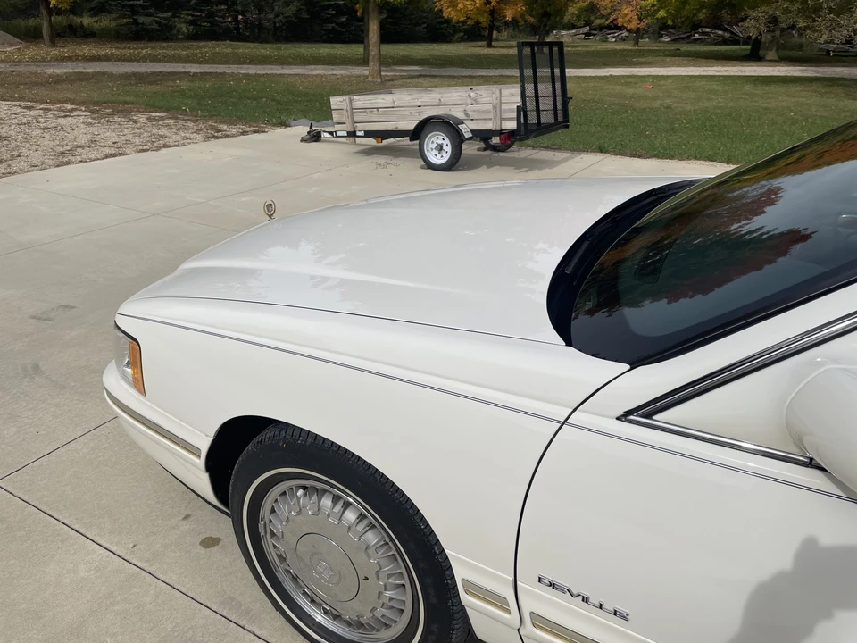 1997 Cadillac DeVille 7th Gen - Image 18 of 31