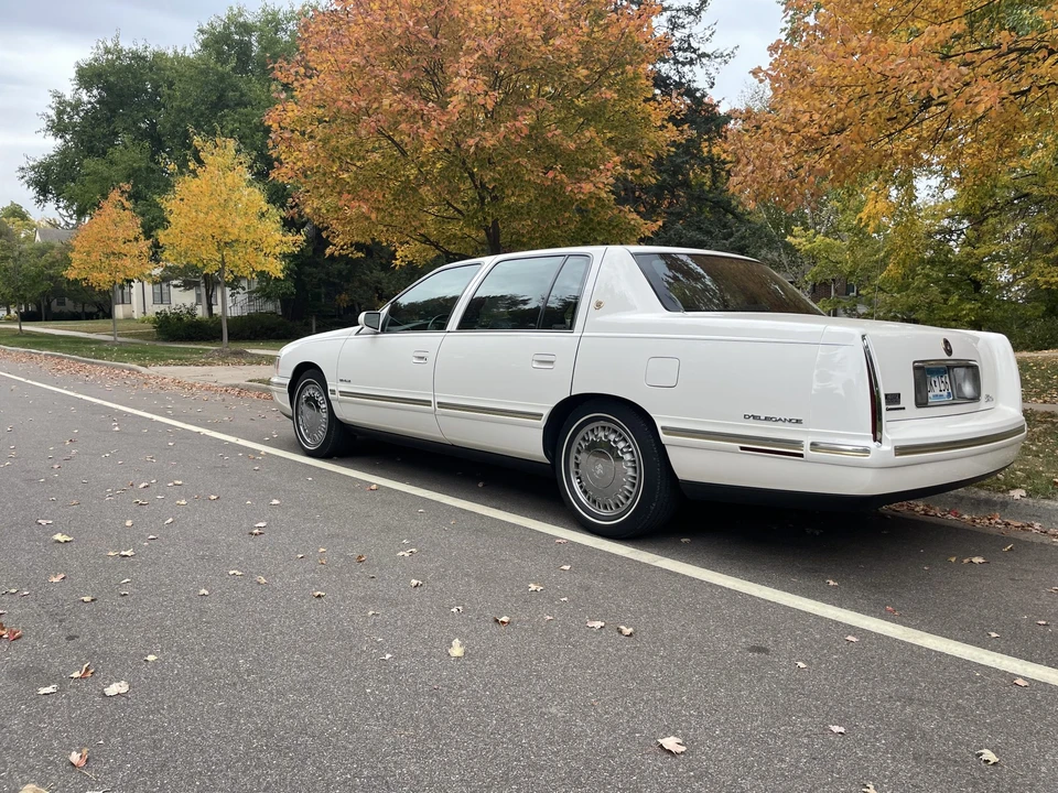 1997 Cadillac DeVille 7th Gen - Image 6 of 31