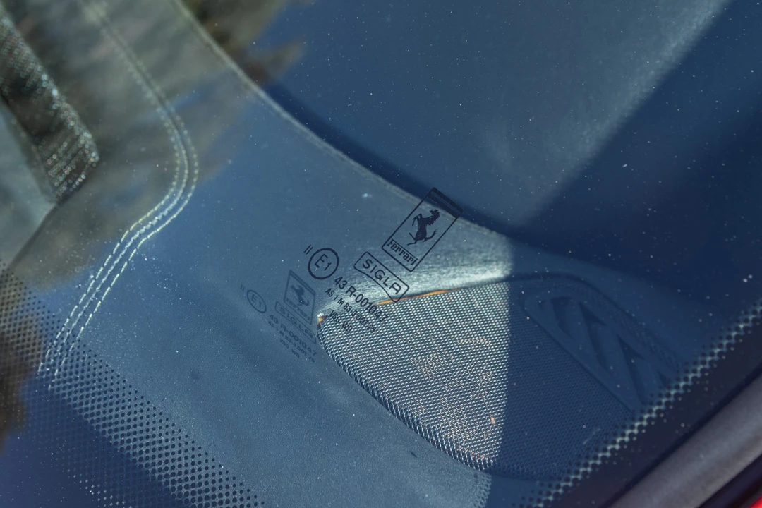 1997 Ferrari 550 Maranello - Image 20 of 31