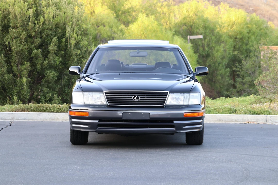 1997 Lexus LS 2nd Gen - Image 8 of 31