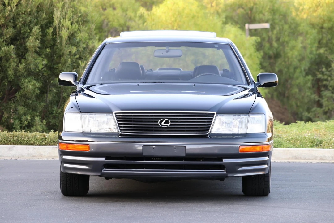 1997 Lexus LS 2nd Gen - Image 9 of 31