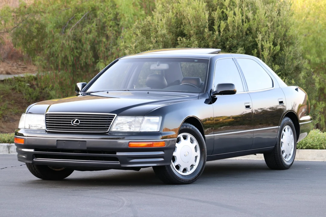 1997 Lexus LS 2nd Gen - Image 15 of 31