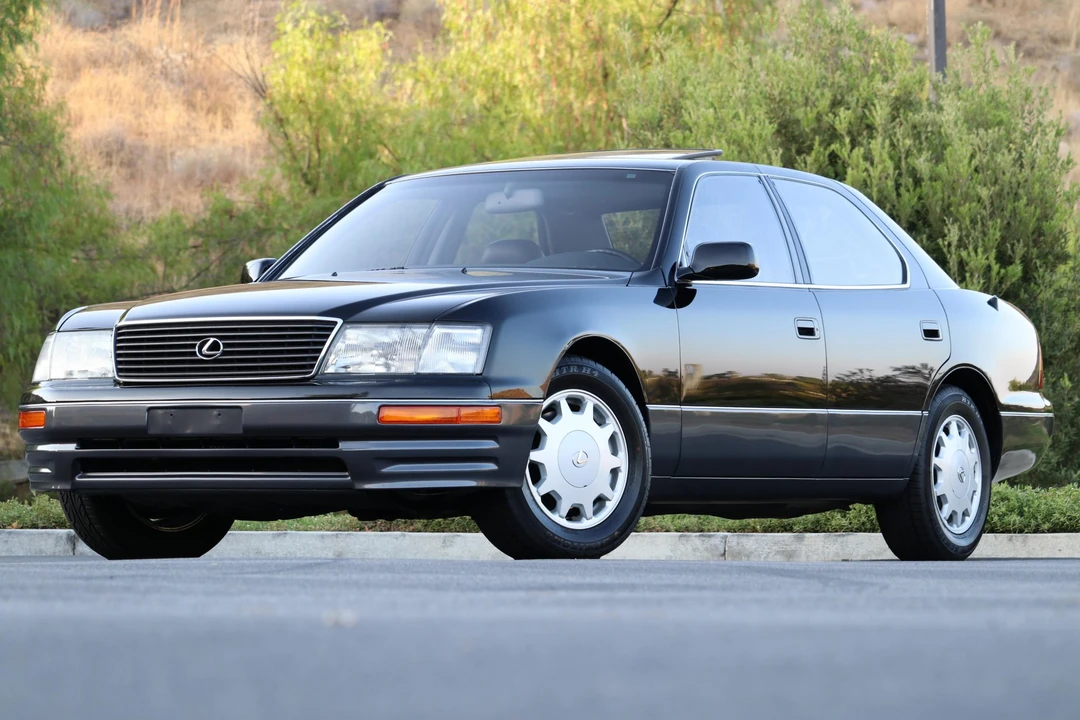 1997 Lexus LS 2nd Gen - Image 17 of 31