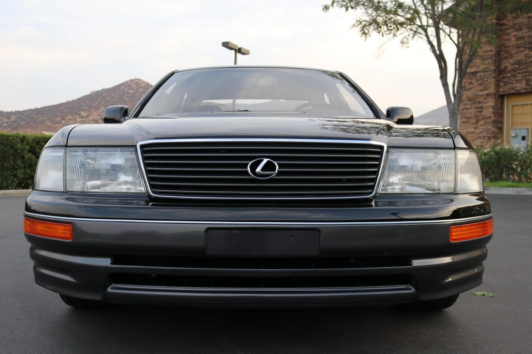 1997 Lexus LS 2nd Gen - Image 7 of 31