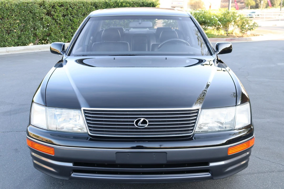 1997 Lexus LS 2nd Gen - Image 5 of 31