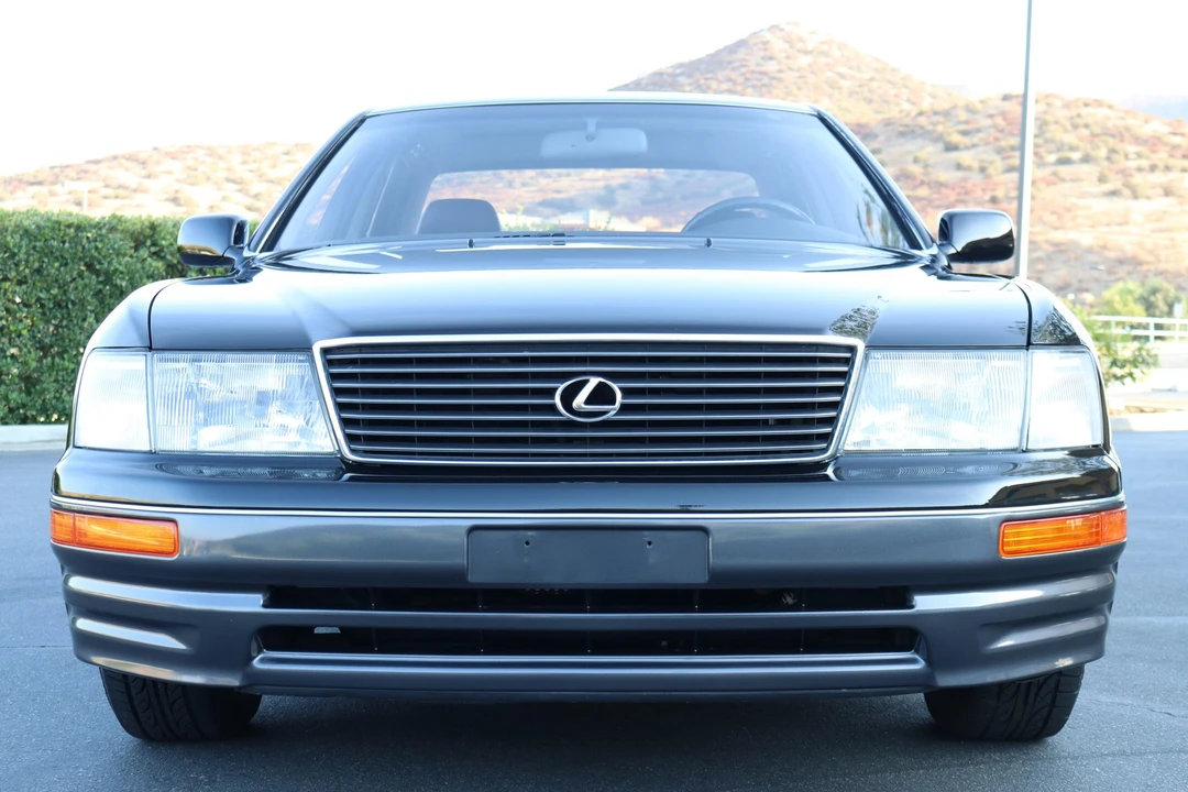 1997 Lexus LS 2nd Gen - Image 6 of 31