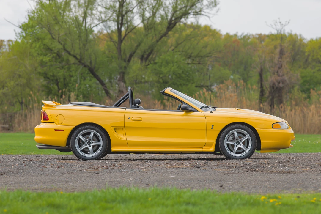 1998 Ford SN95 Mustang Cobra - Image 23 of 31