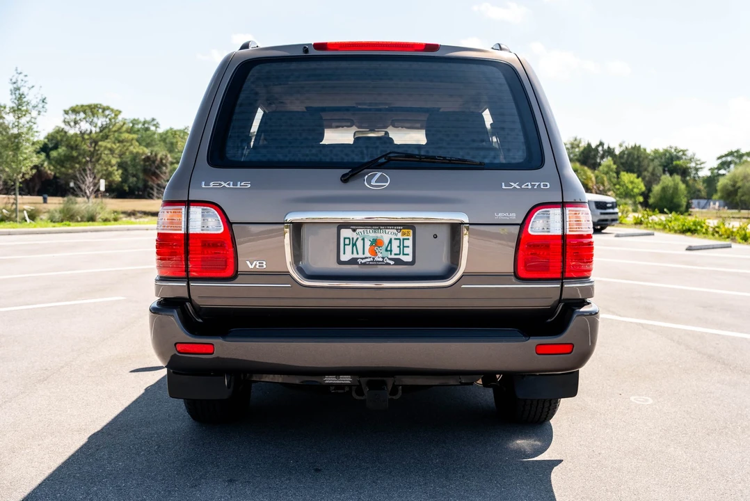 1998 Lexus LX 2nd Gen - Image 7 of 31
