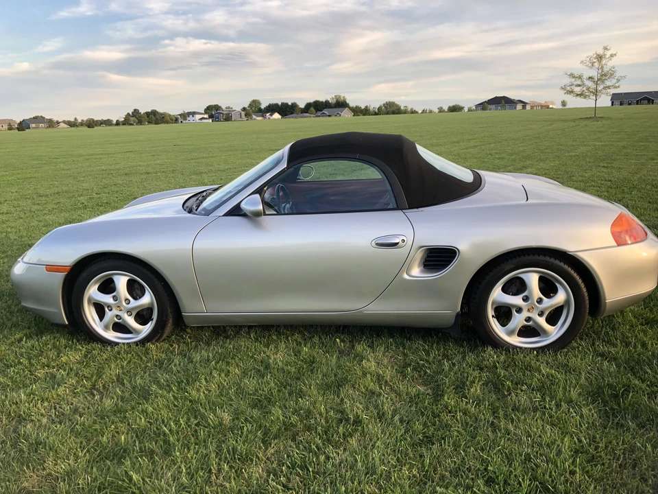 1998 Porsche 986 Boxster - Image 10 of 31