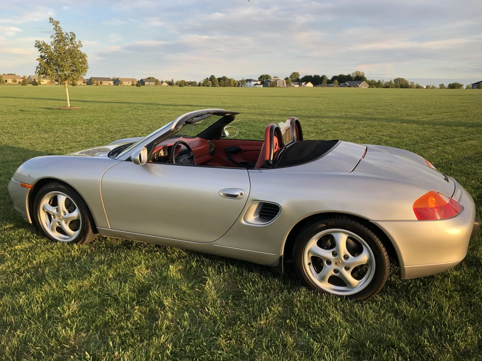 1998 Porsche 986 Boxster - Image 9 of 31
