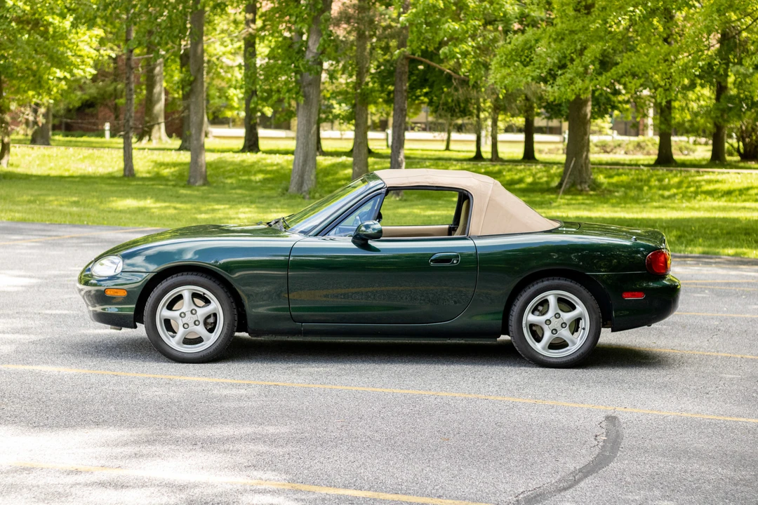 1999 Mazda NB MX-5 Miata - Image 17 of 31