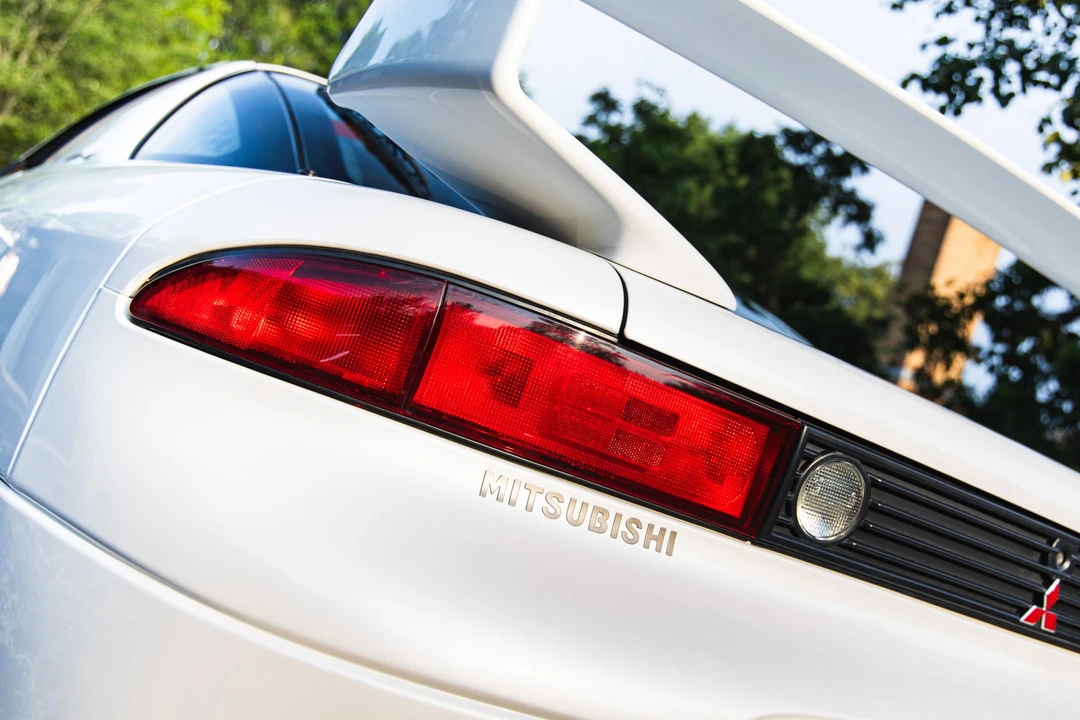 1999 Mitsubishi 3000GT Series 3 - Image 15 of 31