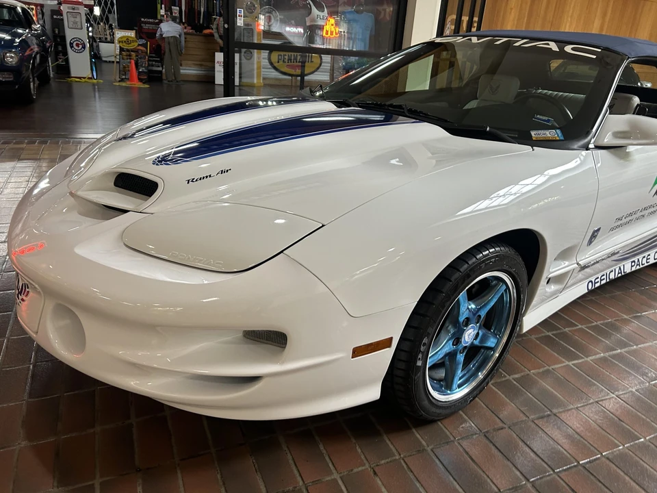 1999 Pontiac Firebird Trans Am 4th Gen - Image 19 of 31