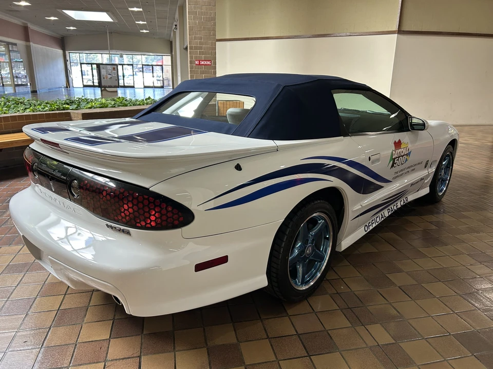1999 Pontiac Firebird Trans Am 4th Gen - Image 14 of 31