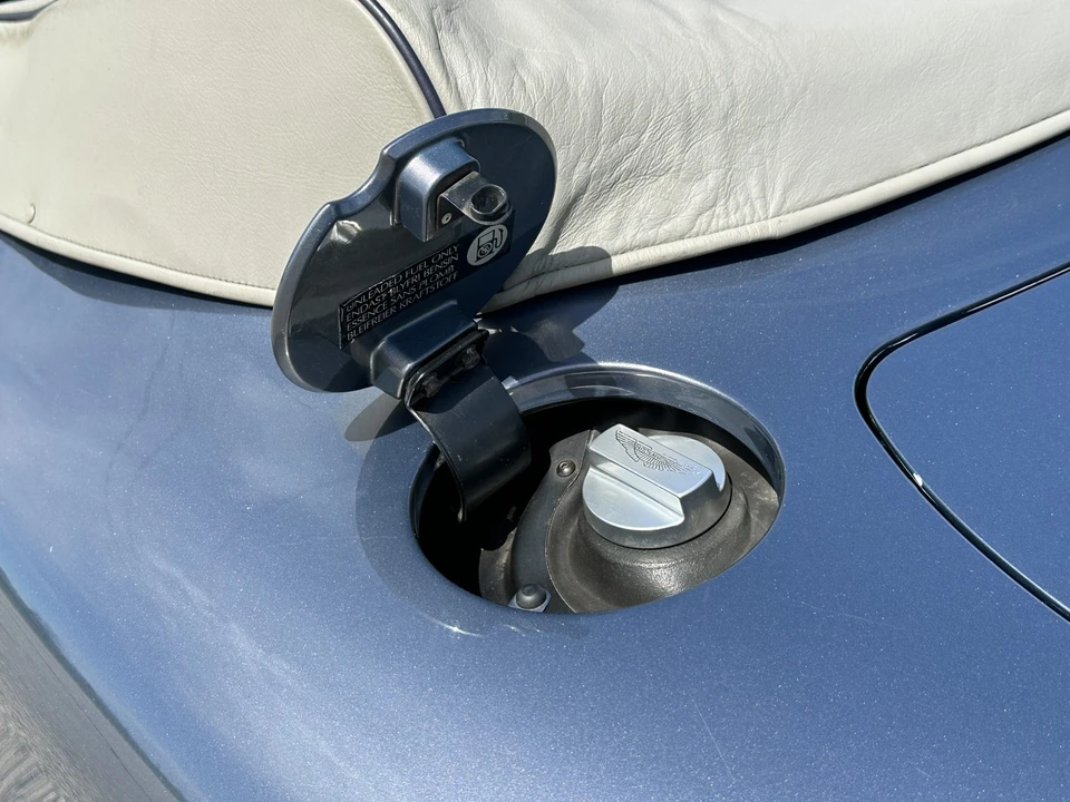 2000 Aston Martin DB7 Vantage - Image 26 of 31