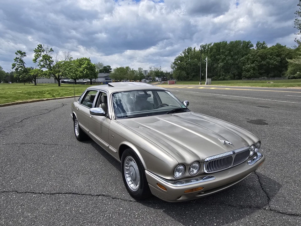 2000 Jaguar X308 XJ - Image 3 of 31