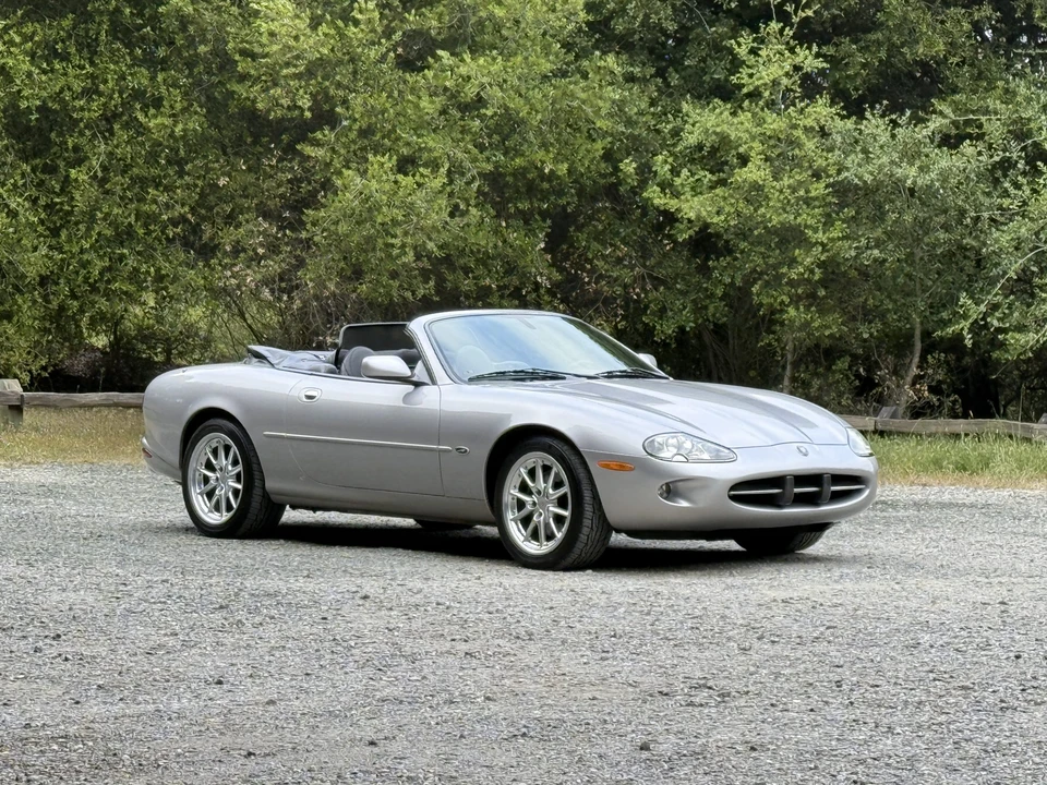2000 Jaguar X100 XK8 - Image 11 of 31