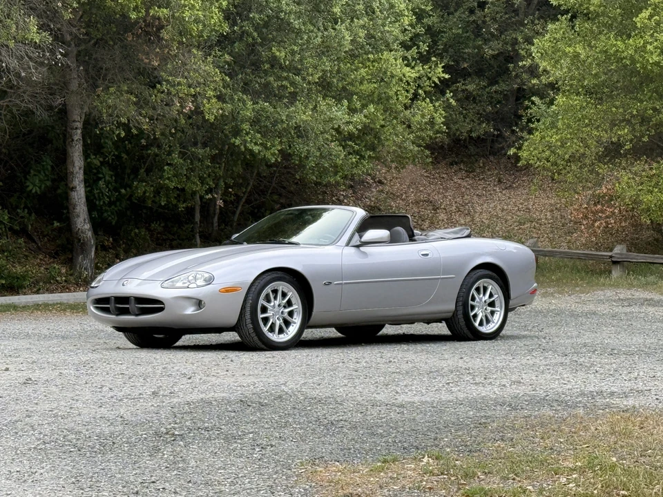 2000 Jaguar X100 XK8 - Image 3 of 31