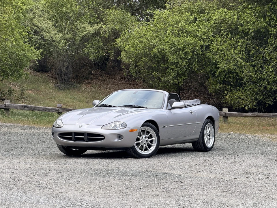 2000 Jaguar X100 XK8 - Image 5 of 31