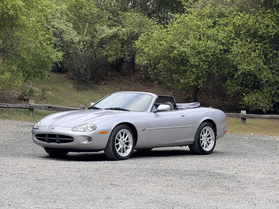 2000 Jaguar X100 XK8 - Image 4 of 31