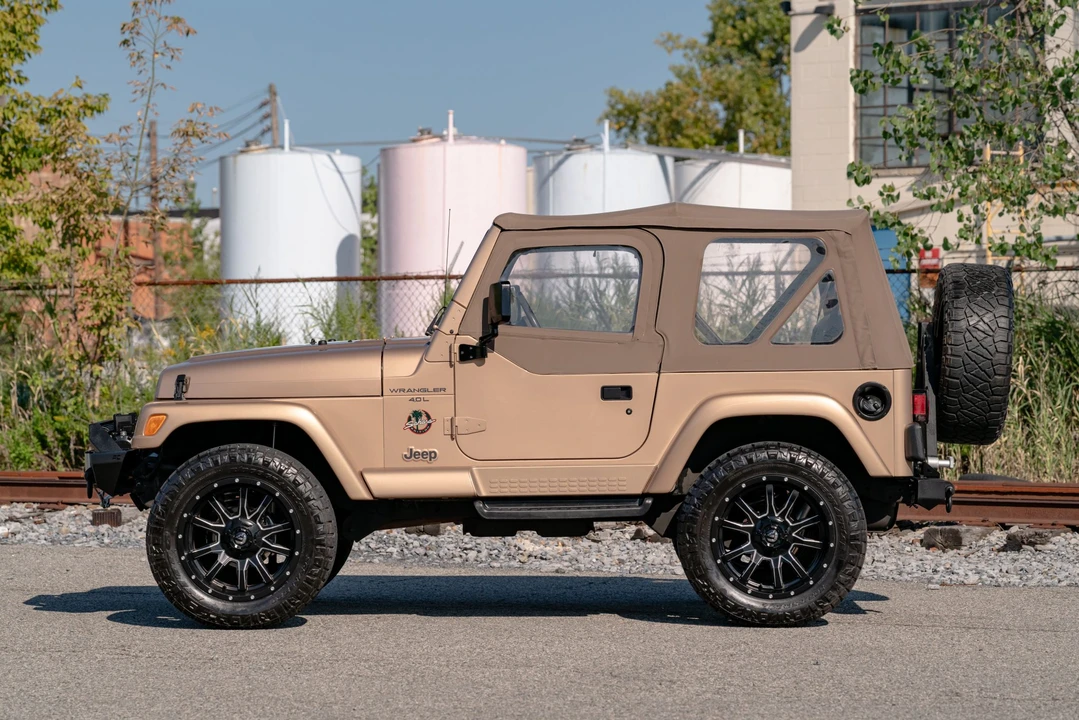 2000 Jeep TJ Wrangler - Image 8 of 31