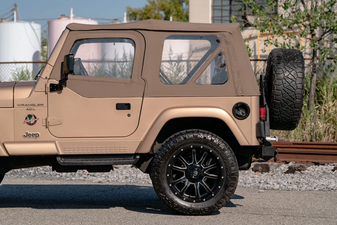2000 Jeep TJ Wrangler - Image 28 of 31