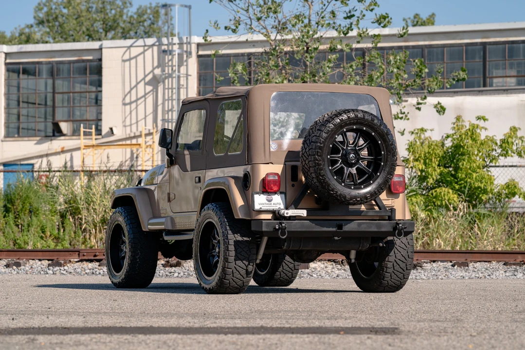 2000 Jeep TJ Wrangler - Image 9 of 31