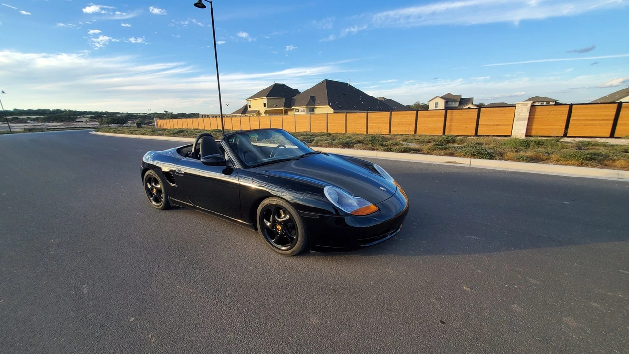 2000 Porsche 986 Boxster - Image 13 of 31