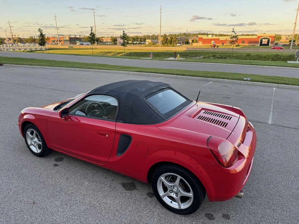 2000 Toyota MR2 Spyder/MR-S - Image 26 of 31