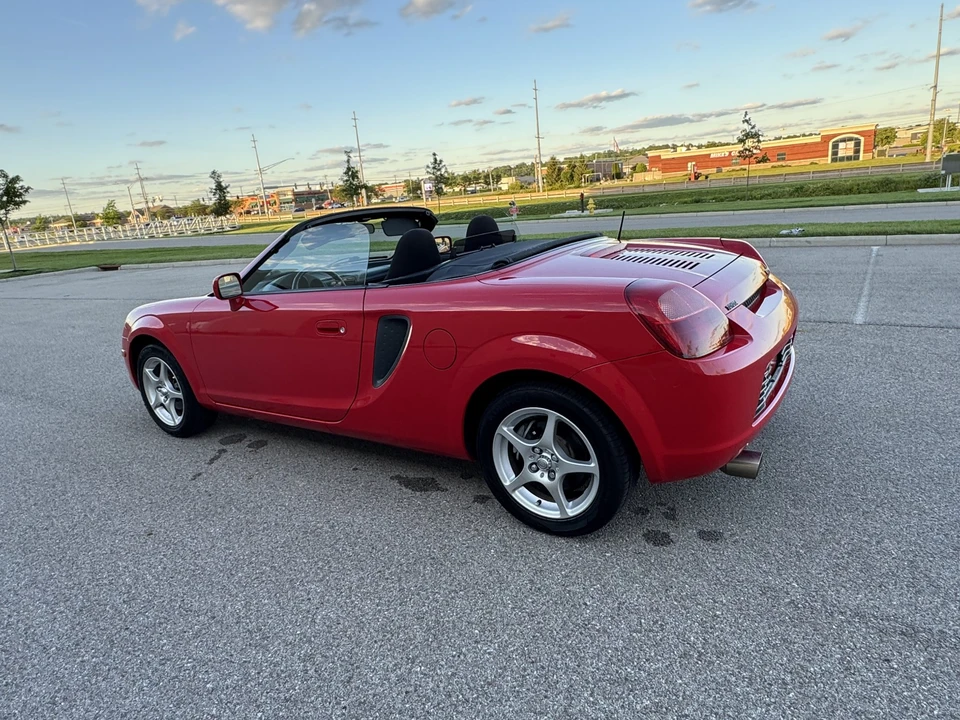 2000 Toyota MR2 Spyder/MR-S - Image 8 of 31