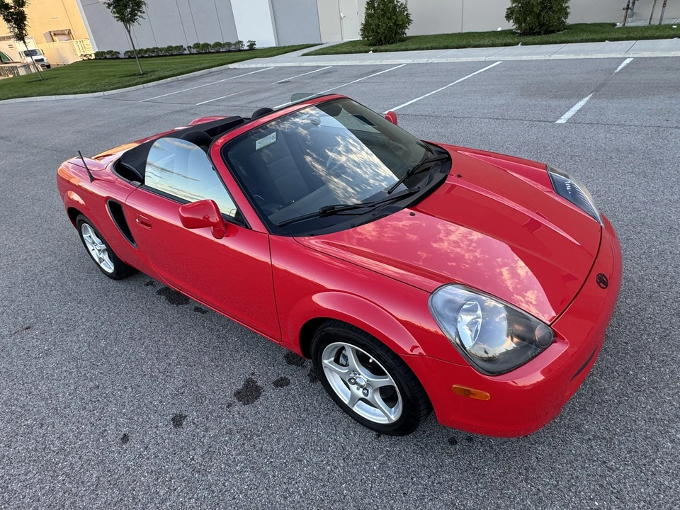 2000 Toyota MR2 Spyder/MR-S - Image 20 of 31