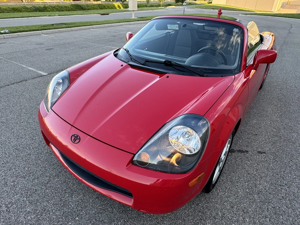 2000 Toyota MR2 Spyder/MR-S - Image 3 of 31