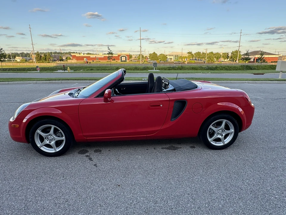 2000 Toyota MR2 Spyder/MR-S - Image 7 of 31