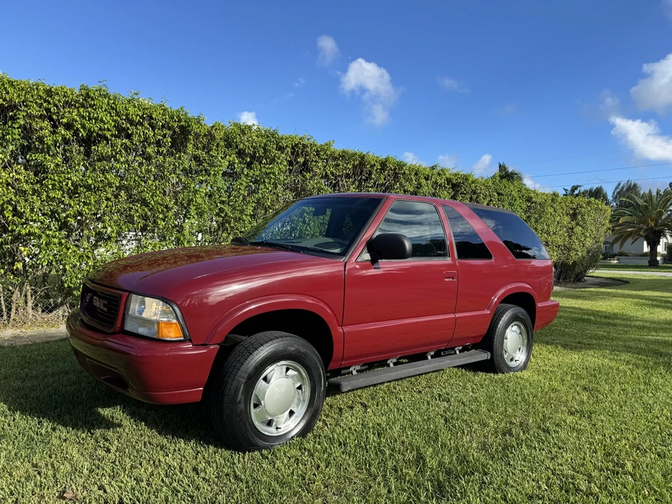 2001 GMC S-15 Jimmy 2nd Gen - Image 2 of 31