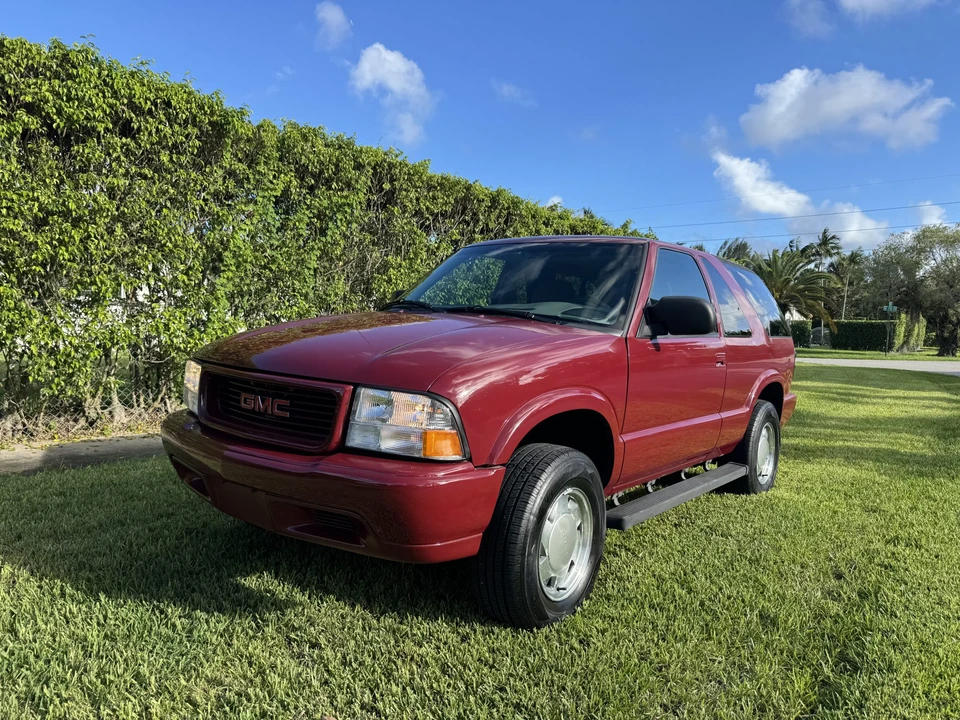 2001 GMC S-15 Jimmy 2nd Gen - Image 4 of 31